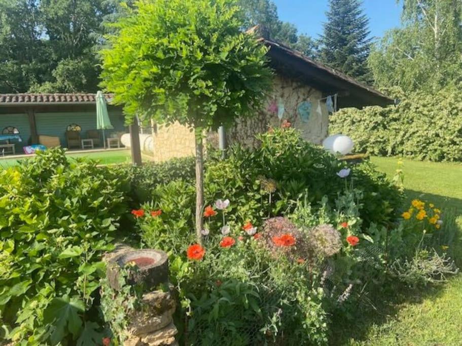 Apartament Le Bon Chemin Ateliers Sainte-Nathalène Zewnętrze zdjęcie