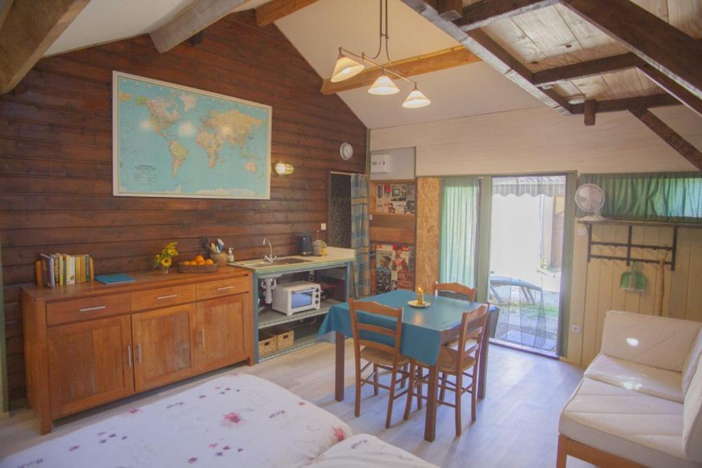 Apartament Le Bon Chemin Ateliers Sainte-Nathalène Zewnętrze zdjęcie